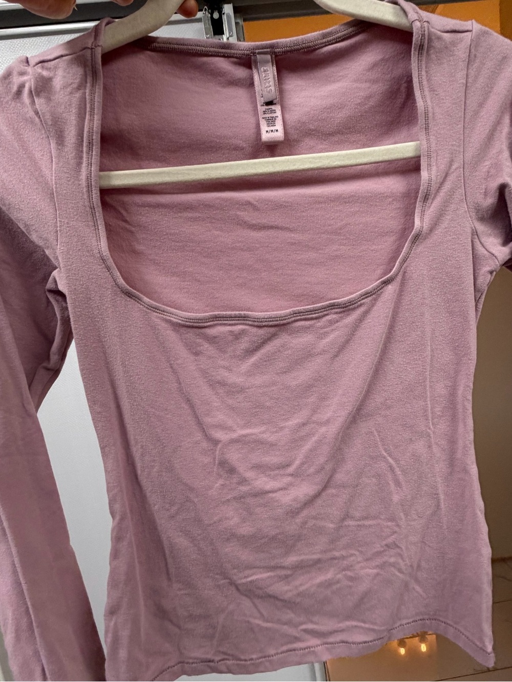 SKIMS Long Sleeve Scoop Neck Top - Mauve Pink